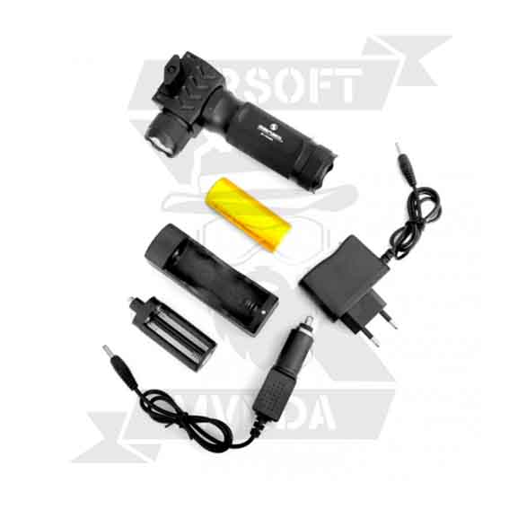 EMPU&Ntilde;ADURA TACTICAL CON LINTERNA LED NEGRA  - Imagen 3