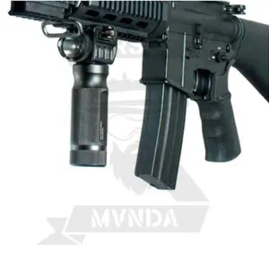 EMPUÑADURA TACTICAL CON LINTERNA LED NEGRA - Imagen 5
